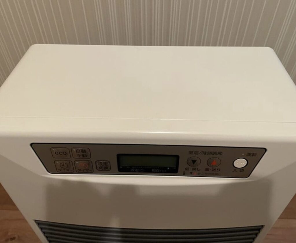 サンポット製のストーブを上から撮影いた様子