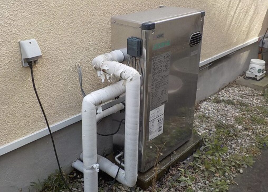 外に設置されたエコフィールの画像