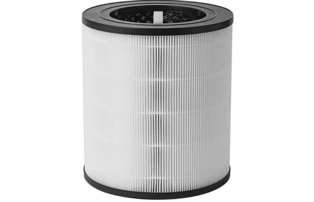 円筒形の空気清浄機用交換フィルター。白色のプリーツ構造で、上部に活性炭層が確認できるフィルター単体の外観。